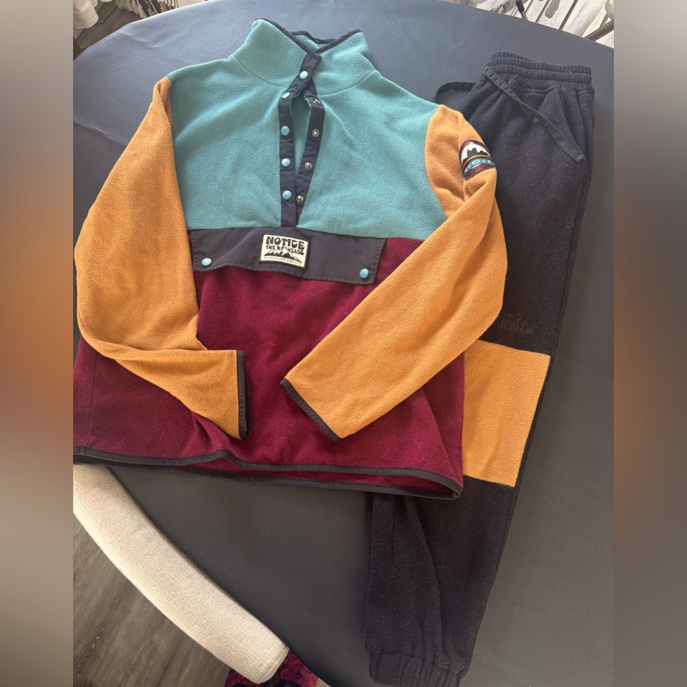 Notice the Reckless Fleece Set